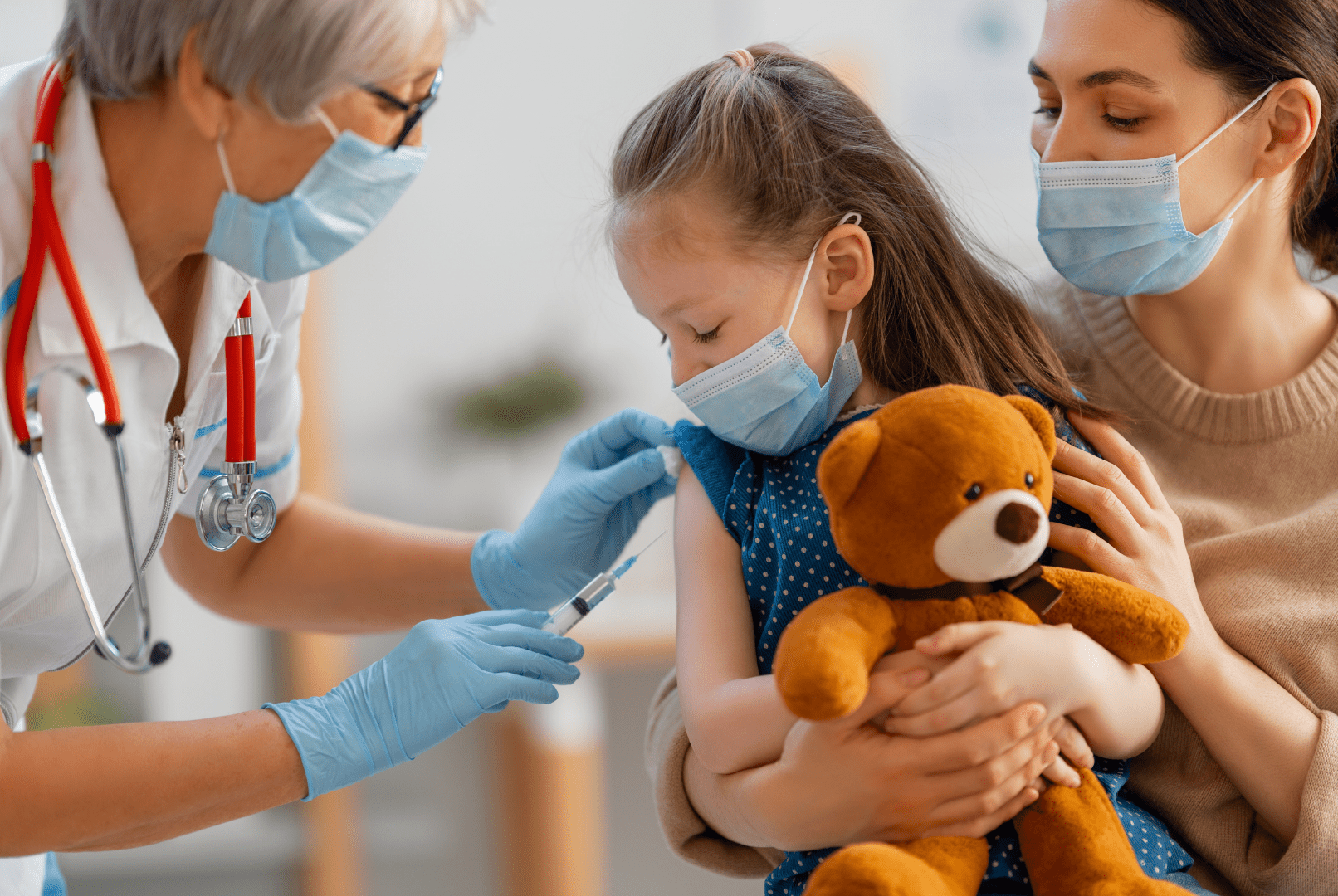 Featured image for “East Toronto Health Partners announces strategy for delivering COVID-19 vaccines to local children aged 5 to 11 to help ensure safe, family-friendly and low-barrier access to vaccines”